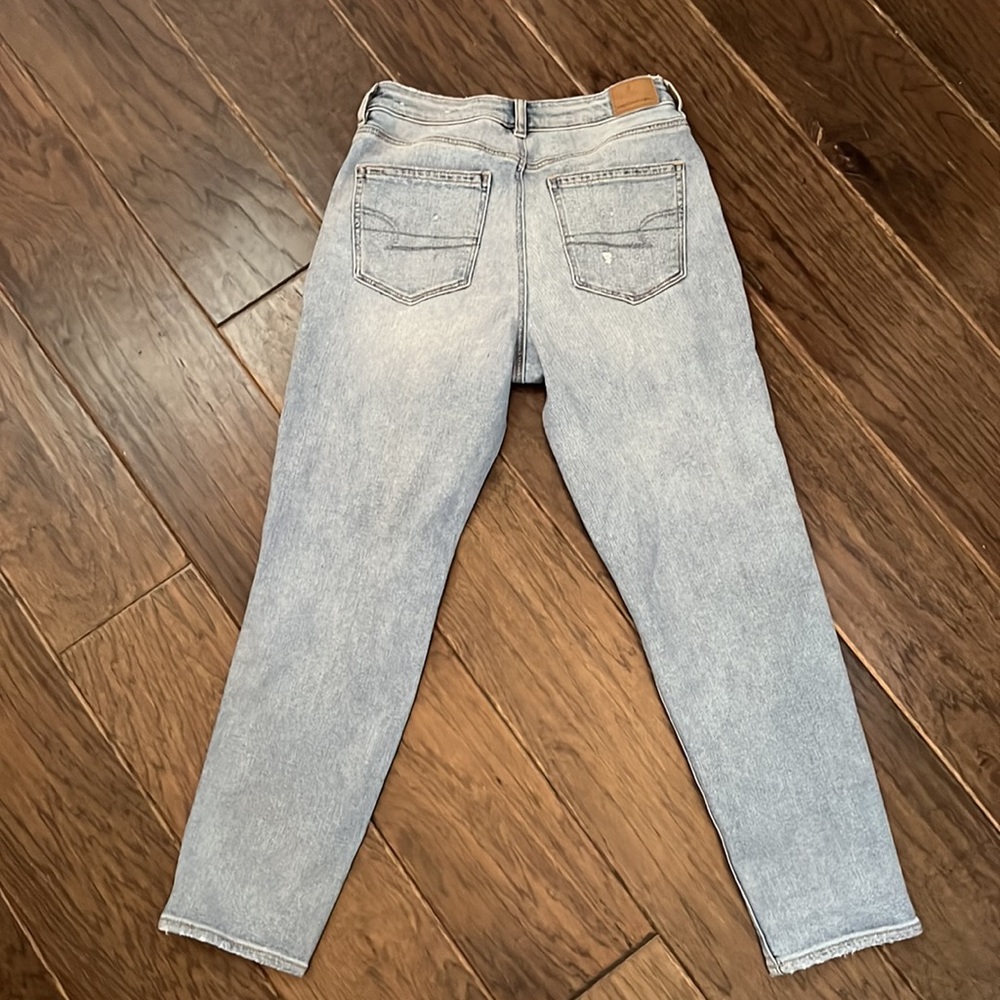 Distressed Jeans - Picture 2 of 3